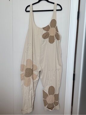 Cream Floral Appliqué Women's Jumpsuit